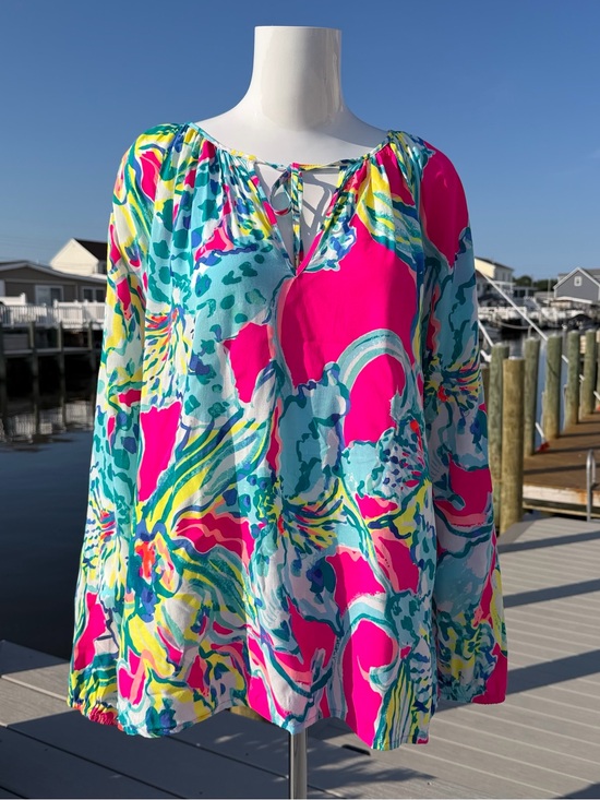 Lilly Pulitzer Tops - Lilly Pulitzer Gumbo Limbo Tunic — Pink, Turquoise & Yellow